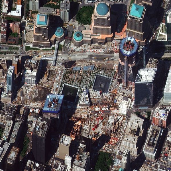 Digital-Globe---WTC---Ground-Zero---New-York---2011.jpg