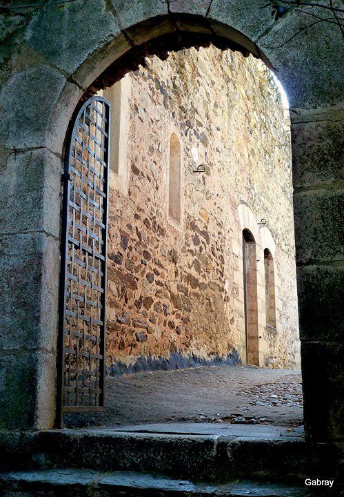 O09 - Porte dans le château