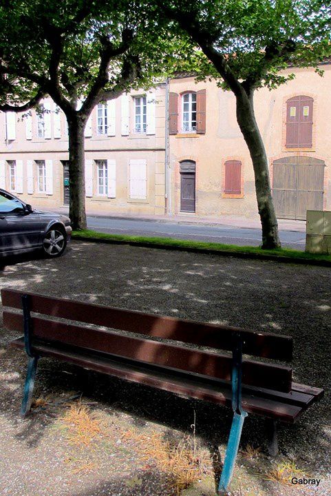 z07 - Banc de place