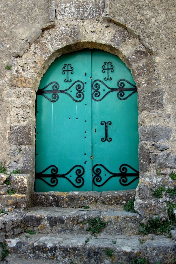 AQ05 - Porte de l'égglise