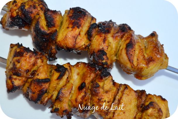 brochettes poulet marinade beurre cacahuette curry