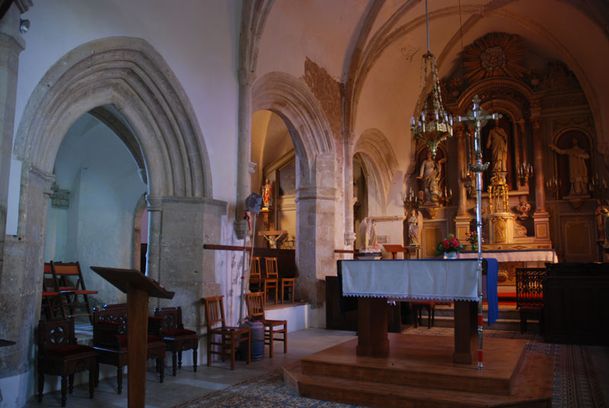 LeTheil-eglise-040-int