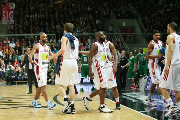 SIG-Nanterre31-05-13-31
