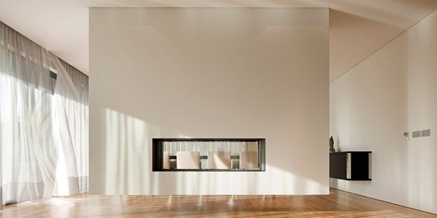 05-House-in-Guimaraes-by-Sequeira-Architects-on-usti-mag-b.jpg