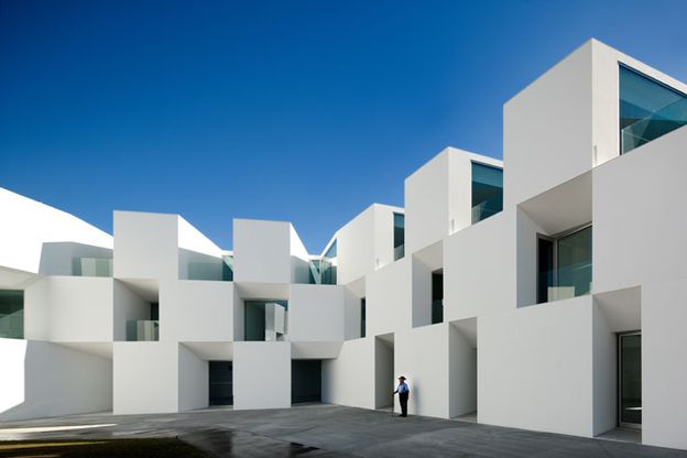 AIRES MATEUS architecture houses residence for eld-copie-1