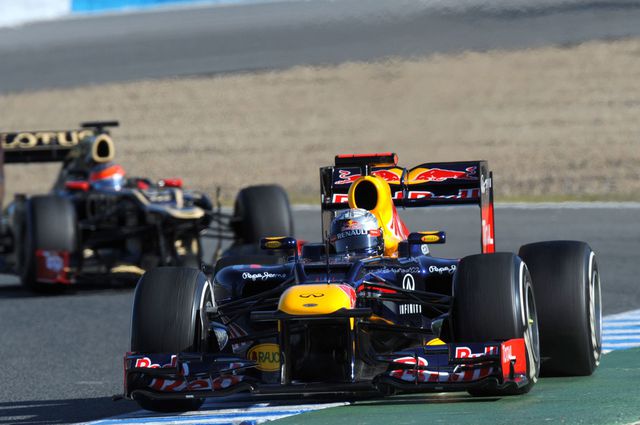 vettel-grosjean-bernard-asset-10685548ydlen.jpg