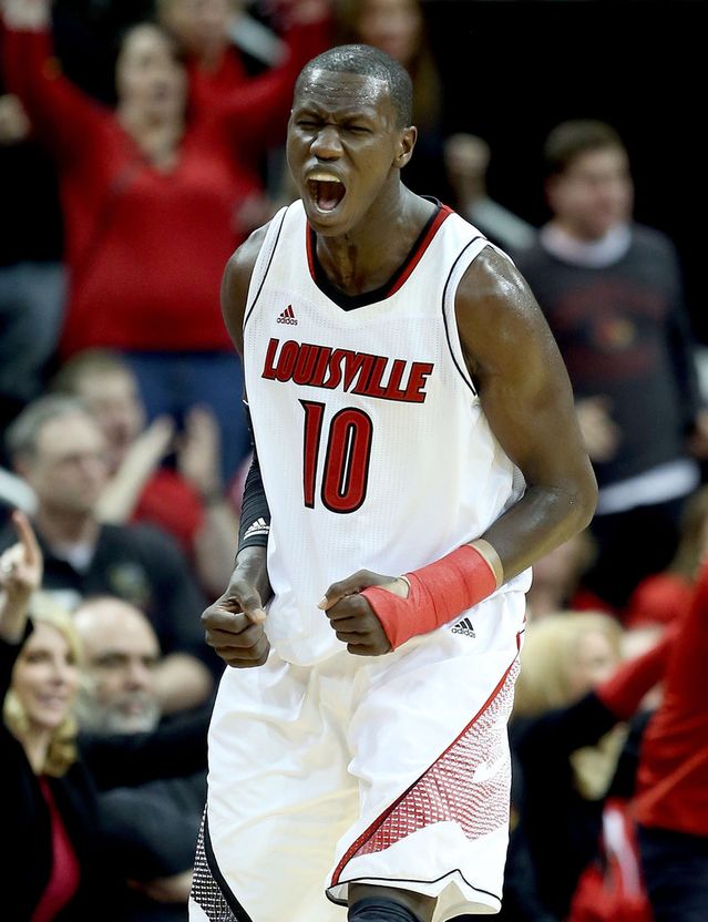 Gorgui-Dieng-Kentucky-v-Louisville-vf5KmhMS2lDx.jpg