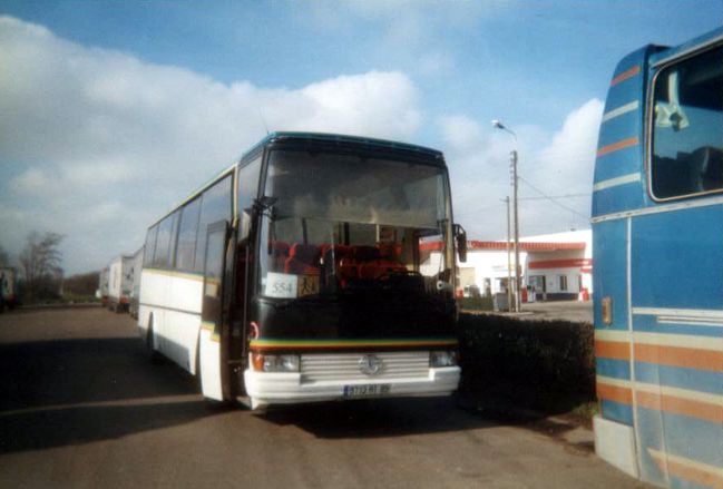 2001 Les Cars ROGER à Brienon 001