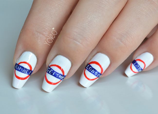 Nail-art-metro-londonien.JPG
