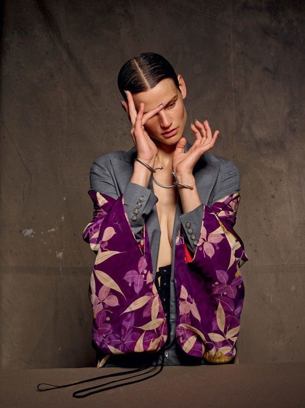 Saskia-de-Brauw-by-Julien-d-Ys-for-CR-Fashion-Book--5-00.jpg