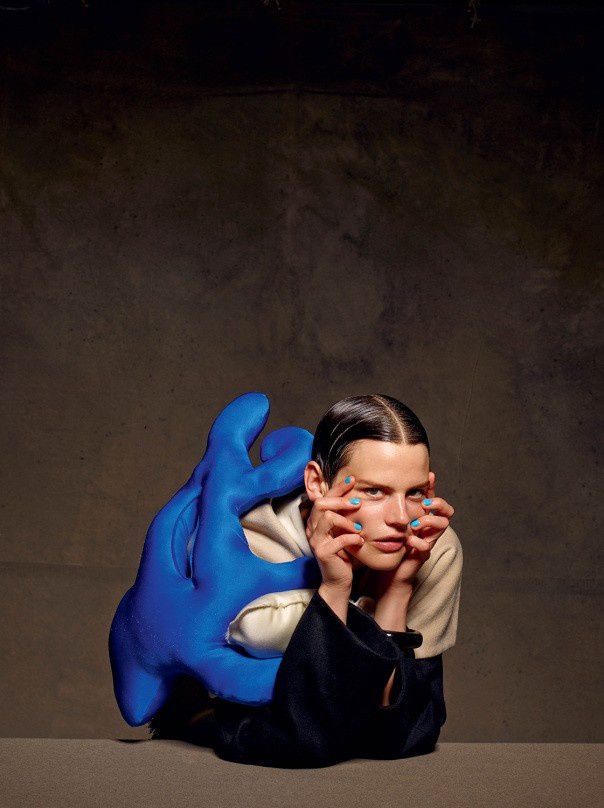 Saskia-de-Brauw-by-Julien-d-Ys-for-CR-Fashion-Book--5-04.jpg