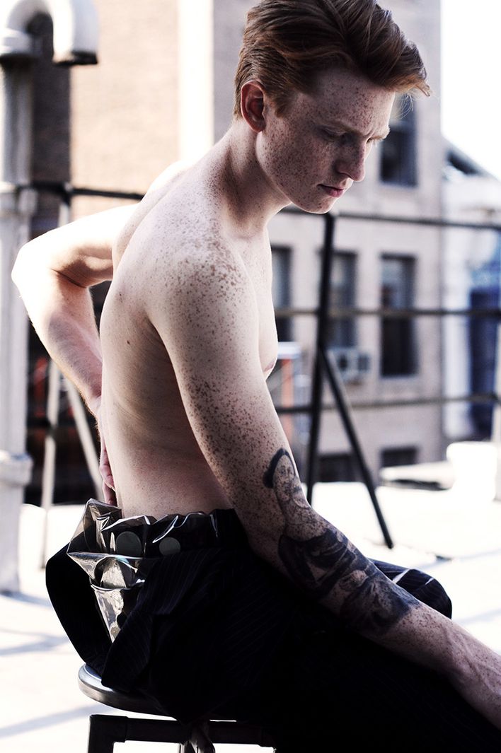 Ephelides---Tatouages-.Gustav-par-Hadar-Pitchon2.jpg