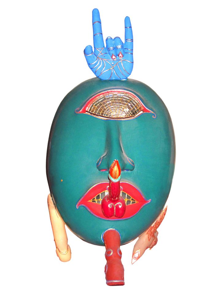 Luigi-ONTANI-Mirrorirony-2001-2004-maschera-di-legno-di-pul.jpg