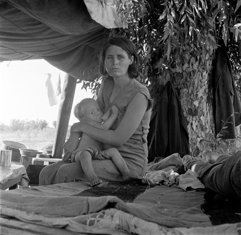 Dorothea Lange, Drought refugees from Oklahoma camping by t
