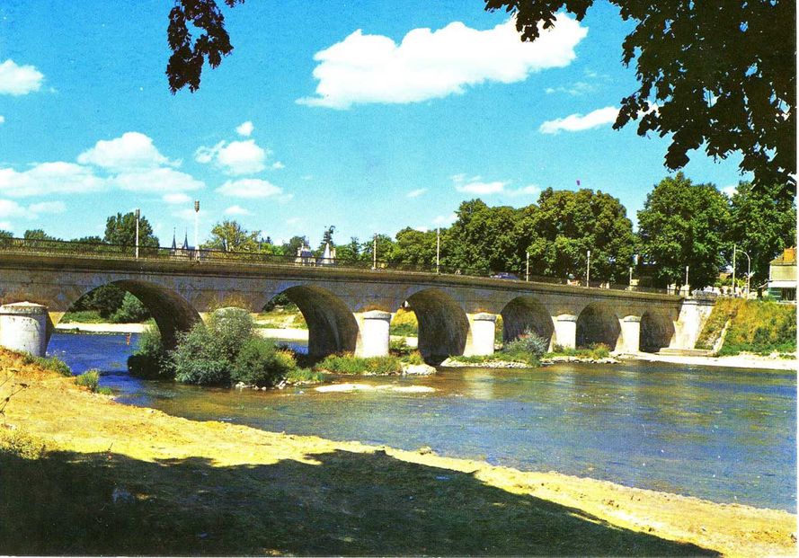 img061 Pont de Saint Florent sur Cher